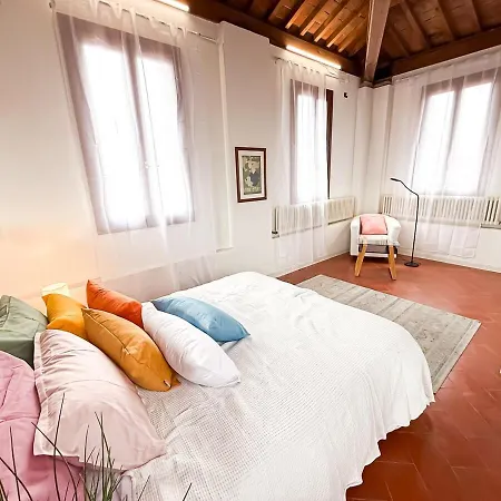 At Piazza Erbe Sky View 360 Free Parking Apartment *