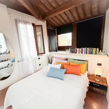 At Piazza Erbe Sky View 360 Free Parking Apartment Verona